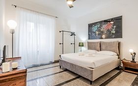 Piazza Vescovio Spazioso Trilocale